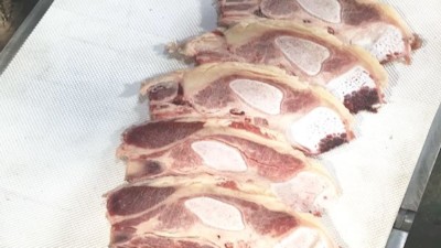 斬骨機(jī)能剁什么骨頭?巴汀機(jī)械為您揭曉